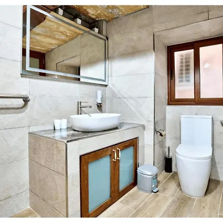 Birgu's Traditional בירגו