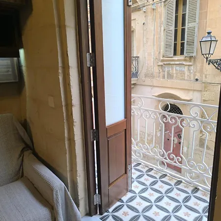 Апартаменты Birgu's Traditional Биргу